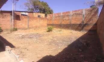 Imagem 6: Casa grande Quarto com aluguel por R$750 /mês