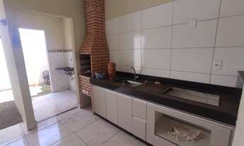 Imagem 2: Casa para venda tem 190 metros quadrados com 3 quartos em Residencial Paulo Estrela - Goiâ