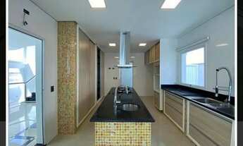 Imagem 7: Casa para aluguel e venda possui 536 metros quadrados com 4 suites