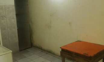 Imagem 4: Aluguel casa de fundos (lado do metrô