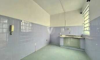 Imagem 2: Apartamento para locação, 4 dormitórios, 2 banheiros e sacada no Centro