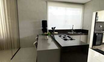 Imagem 6: Casa Espaçosa e Sofisticada - Conforto e Exclusividade para venda e aluguel