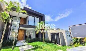 Imagem: Casa Triplex 04 suítes contemporânea Condomínio