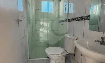 Imagem 2: Imóvel para venda possui 54 metros quadrados com 2 quartos em Capão Raso - Curitiba - PR