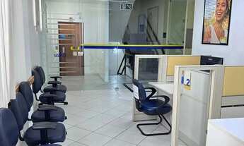 Imagem 5: Prédio comercial com elevador