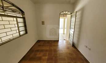 Imagem 3: Casa para locação e venda no bairro Segismundo Pereira