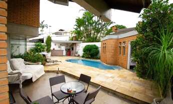 Imagem 5: Casa à venda em Santana de Parnaíba, Alphaville, com 3 suítes, com 325.37 m², Residencial