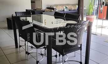 Imagem 4: Casa de Luxo com 300m² de area total de Conforto e Sofisticação