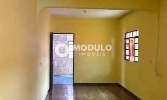 Imagem: Casa disponivel para locação no bairro