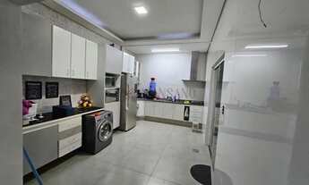 Imagem 6: Casa para venda com 200 m² e 5 quartos em Jardim Estoril, Bauru - SP