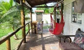 Imagem 5: Loft com 1 dormitório, varanda, churrasqueira, quintal e várias vagas de garagem a 100m da