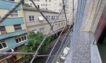 Imagem 5: Apto Centro, frente, amplo, sol, reformadíssimo, Rua 16 de março, próximo de tudo - Petróp