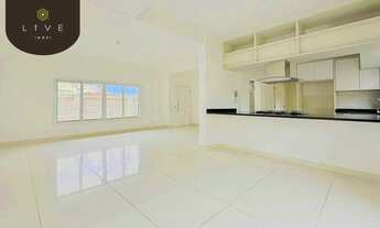 Imagem 7: Sobrado Triplex com 03 quartos, 01 suíte, 02 vagas de garagem, à venda em Santa Felicidade