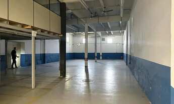 Imagem 2: VENDO OU ALUGO GALPÃO + PREDIO COMERCIAL 3500 M²