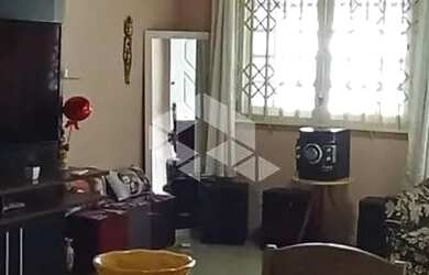 Imagem 4: Casa Sobrado 3 dormitórios com churrasqueira e 3 vagas de garagem em Cachoeirinha, Parque