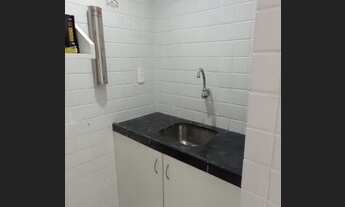 Imagem 3: Ampla Sala com 51m2, 3 ambientes, recepção, copa e wc, centro, locação