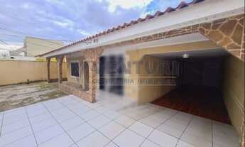 Imagem 1: SAO JOSE DOS PINHAIS - Casa Padrão - Parque da Fonte