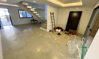 Imagem 4: Sobrado alto padrão com 3 suítes a venda no bairro São Frascico de Assis em Balneário Camb