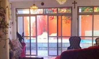 Imagem 5: Casa de 6 Dormitórios na Rua Samambaia