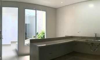 Imagem: Linda casa nova no bairro Copacabana em