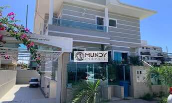 Imagem: 3 casas Geminadas com 220 m² cada