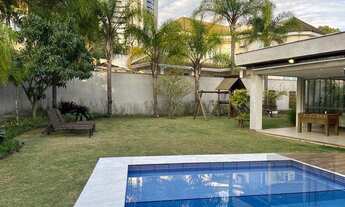 Imagem 7: Casa Alphaville com 4 suítes à venda, 700 m² por R$ 5.500.000 - Alphaville Residencial Plu