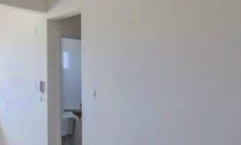 Imagem 3: Apartamento para Venda possui 2 quartos, 1 suíte, 2 vagas de garagem, elevador, porcelanat