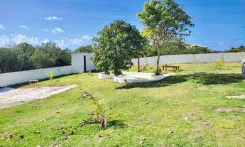 Imagem 2: Casa para venda em condomínio fechado com vista para o lago e acesso à praia com 872 m2 de