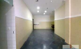 Imagem 7: Salão comercial, situado na rua Drº Rafel de barros, proximo da rua cubatão, 140 metros d