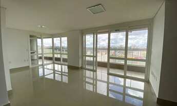 Imagem 3: Apartamento para aluguel tem 217 metros quadrados com 4 quartos