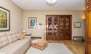 Imagem 7: Casa térrea com 388m², piscina, 4 dormitórios e grande quintal