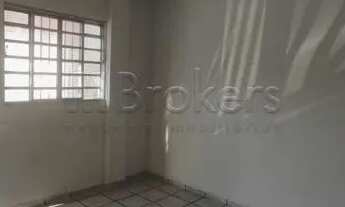 Imagem 4: Botucatu - Casa Padrão - Vila Sao Lucio