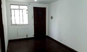 Imagem 2: Sala, sacada, 2 quartos com armários, cozinha, banheiro social com Box de vidro temperado