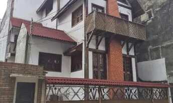 Imagem: Casa em vila fechada em Nazaré