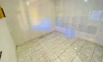 Imagem 2: Casa para aluguel possui 48 metros quadrados com 1 quarto e 1 vaga