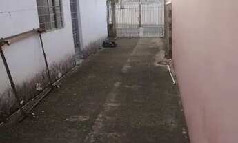 Imagem 5: Casa Simples Muito Bem Localizada No Centro Da Cidade De Quadra/SP