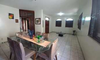 Imagem: Casa na rua Solon Pinheiro, com terreno