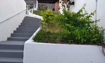 Imagem 2: Alugo casa, centro de terreno, na Taquara, 02 Quartos , Cond. Fechado-R$1.750,00