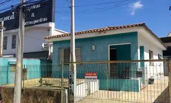 Imagem: 02 Casas mais um barracão a venda. Excelente