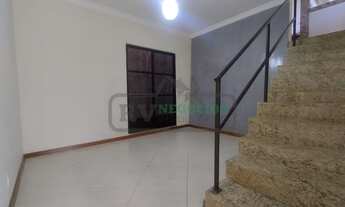 Imagem 3: Casa para venda possui 304 metros quadrados com 3 quartos em Santa Cecília - Juiz de Fora