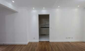 Imagem 4: Apartamento para aluguel possui 74 m² com 3 quartos em Jardim Tupanci - Barueri - SP