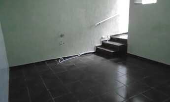 Imagem 6: Sobrado para aluguel possui 145 metros quadrados com 4 quartos