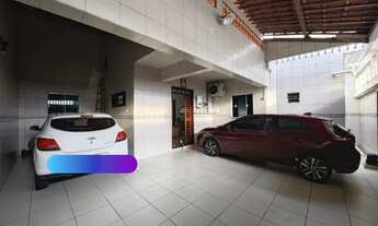 Imagem 2: Casa para venda possui 363 metros quadrados com 5 quartos em Parquelândia - Fortaleza - CE