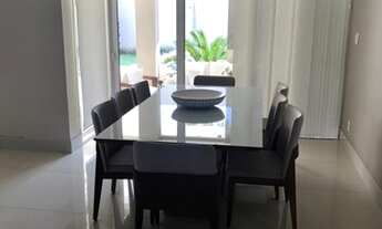 Imagem 4: Casa de condomínio para venda possui 540 metros quadrados com 4 quartos