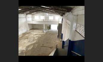 Imagem 5: Galpão na Av Roberto Camelier, 1.200 m²