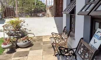 Imagem 3: CASA 04 DORMITÓRIOS 02 VAGAS NO BAIRRO CAMAQUÃ