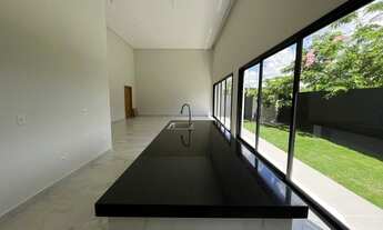 Imagem 5: Casa Nova com 3 Suítes no Condomínio Ouroville