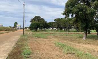 Imagem 2: Terreno na orla em frente ao lago