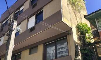 Imagem 3: Apto com 2 dorm, 100 por cento reformado, 80 metros privativos, vaga coberta Petrópolis