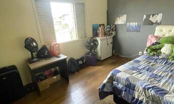 Imagem 6: Casa para aluguel e venda possui 200 metros quadrados com 3 quartos